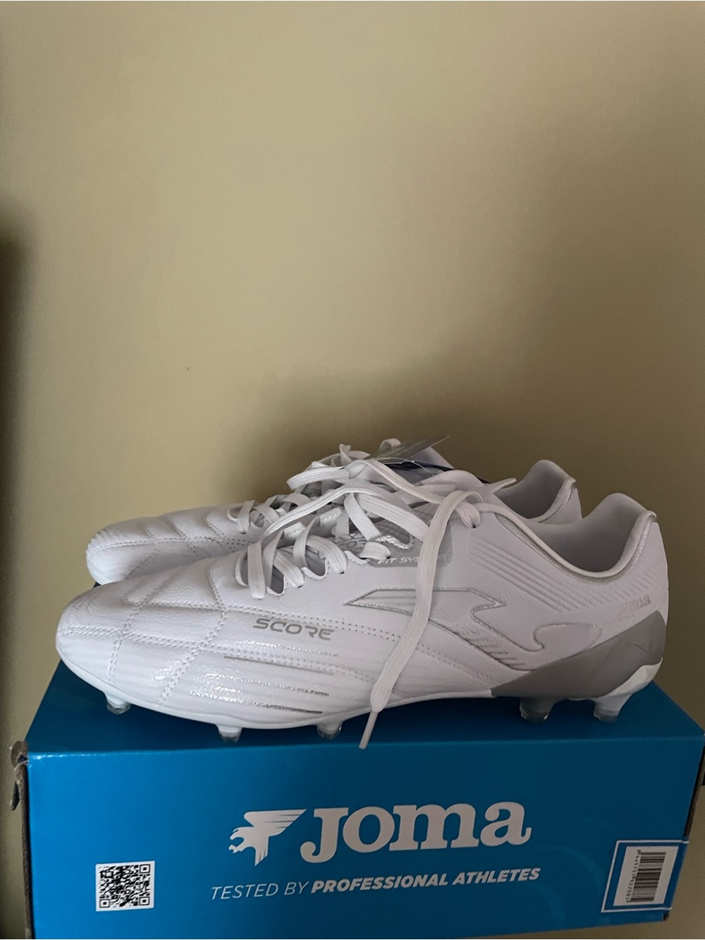 Joma Men’s Athletic Soccer Cleats - White